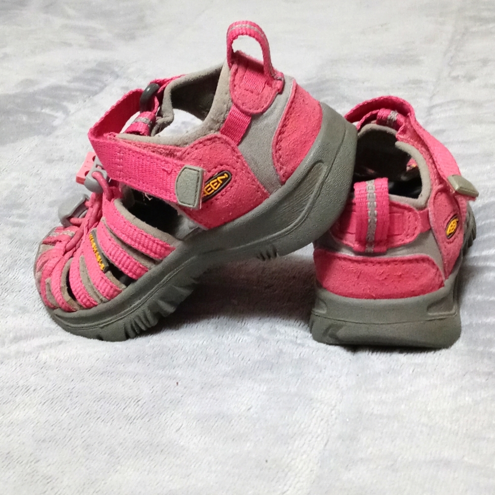 Keen Toddler size US9 Shoe